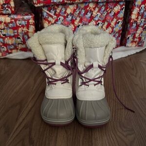 Cat & Jack White and Gray Kids Snow Boots